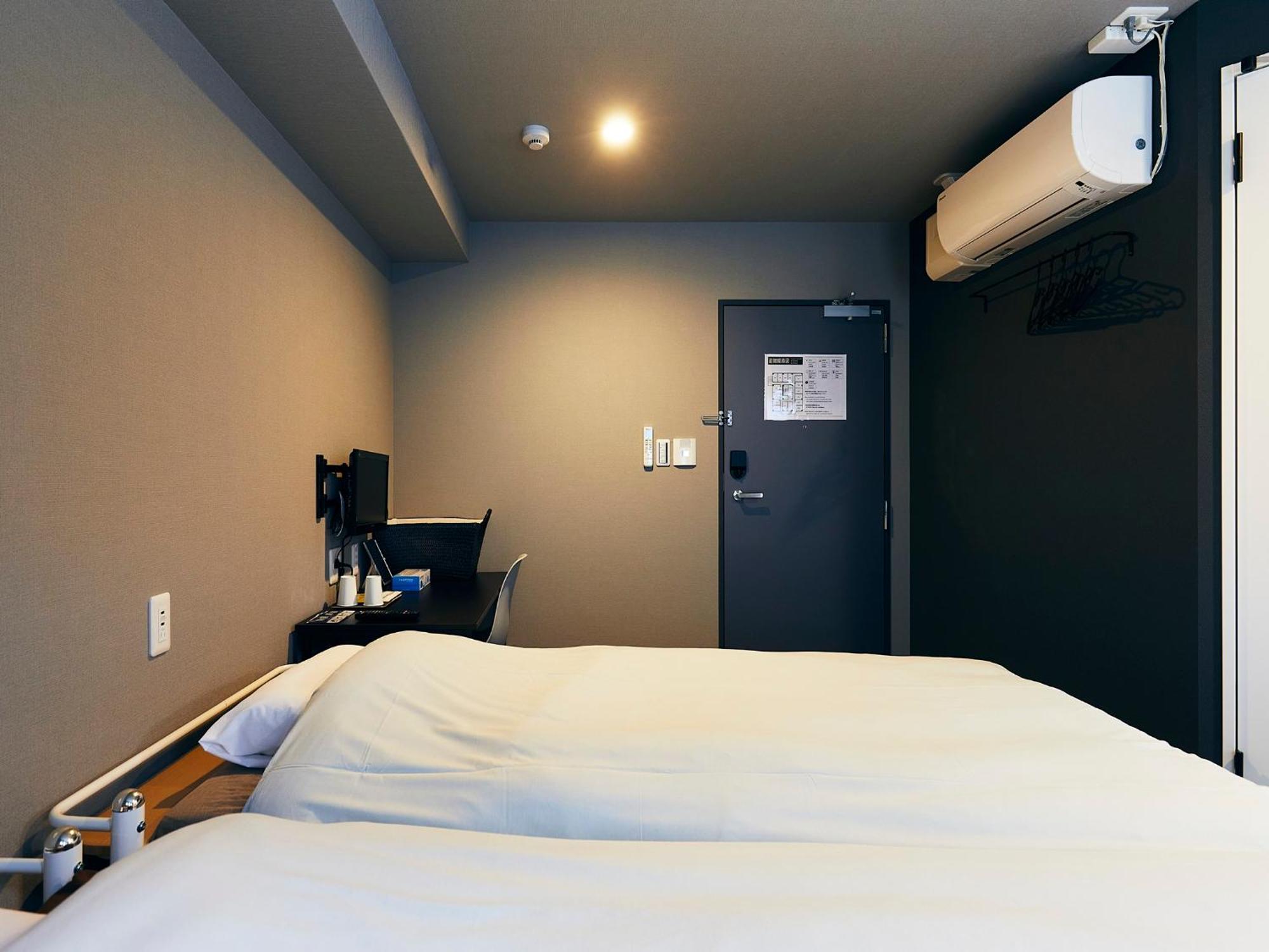 Pivot Shin-imamiya Ekimae Hotel 3*